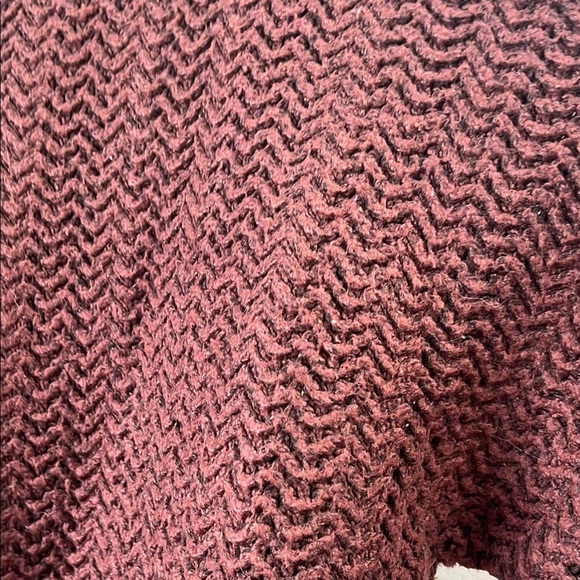 Red Crew Neck Sweater with Soft Knit Texture - Picture 8 of 9